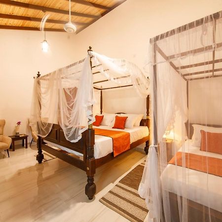 Mimoza Mirissa Bed & Breakfast Exterior photo