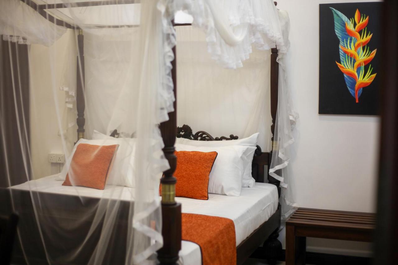 Mimoza Mirissa Bed & Breakfast Exterior photo